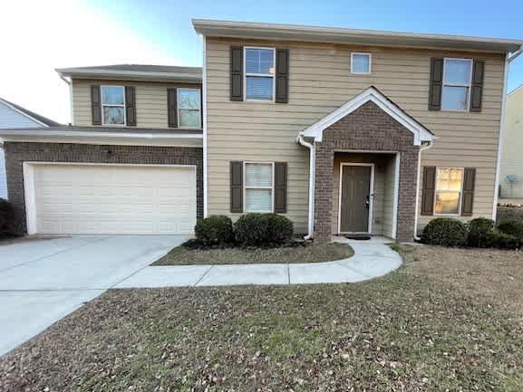 Front of 1987 Round Ridge Cir, Lithia Springs, GA