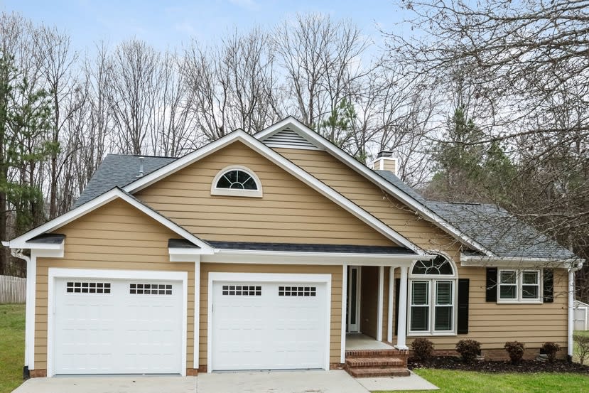 Front of 200 Edgewater Dr NW, Concord, NC