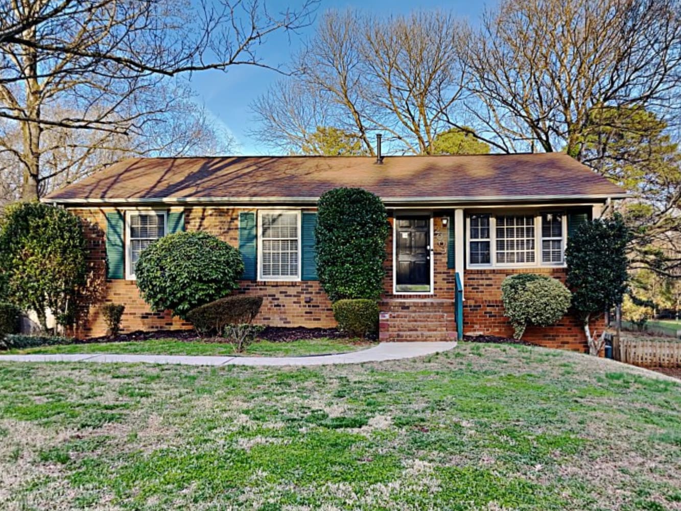 Front of 2009 Brookdale Ave, Charlotte, NC