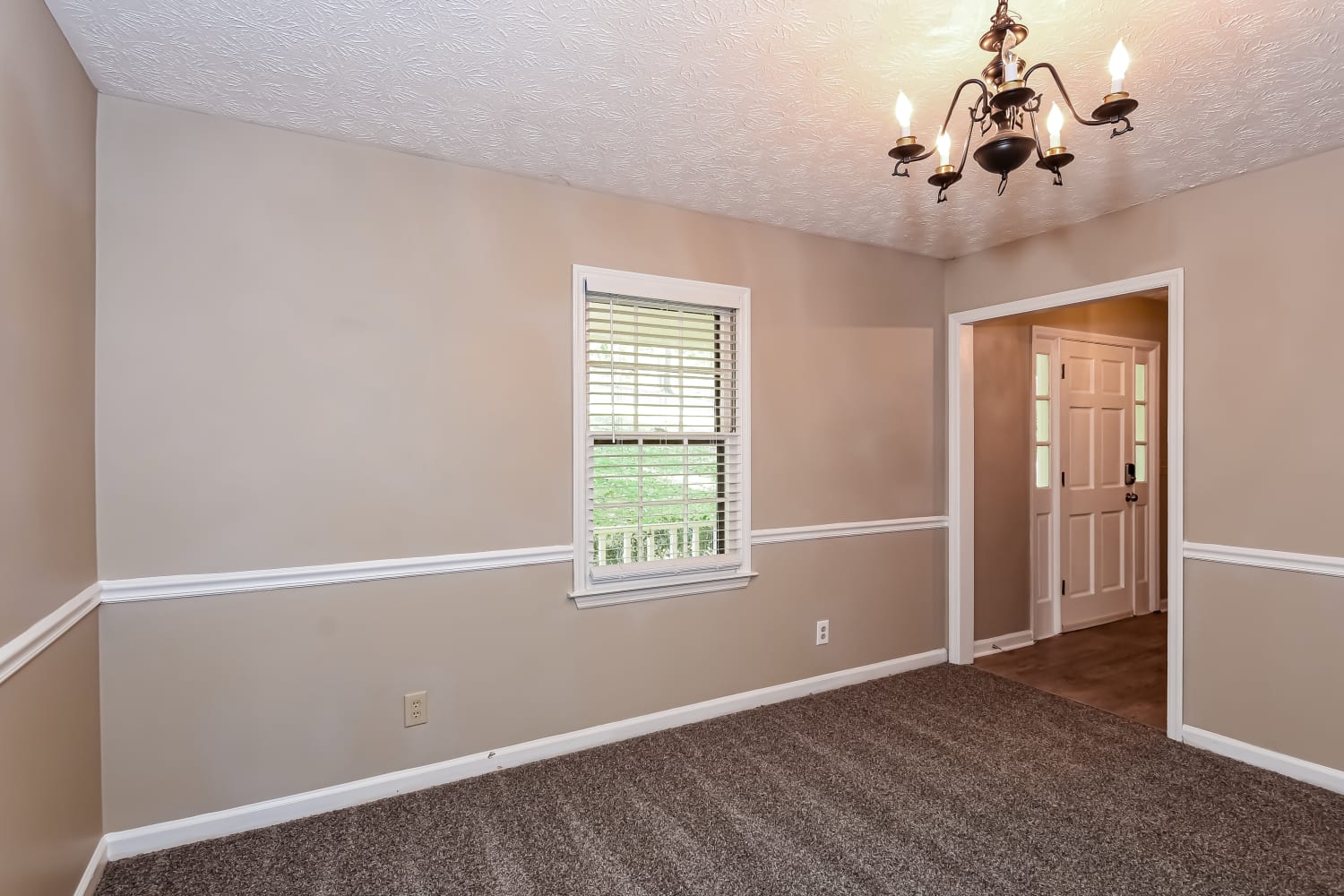 201 Hardman Way, Woodstock photo 12