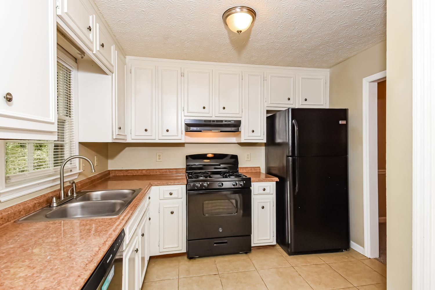 201 Hardman Way, Woodstock photo 10