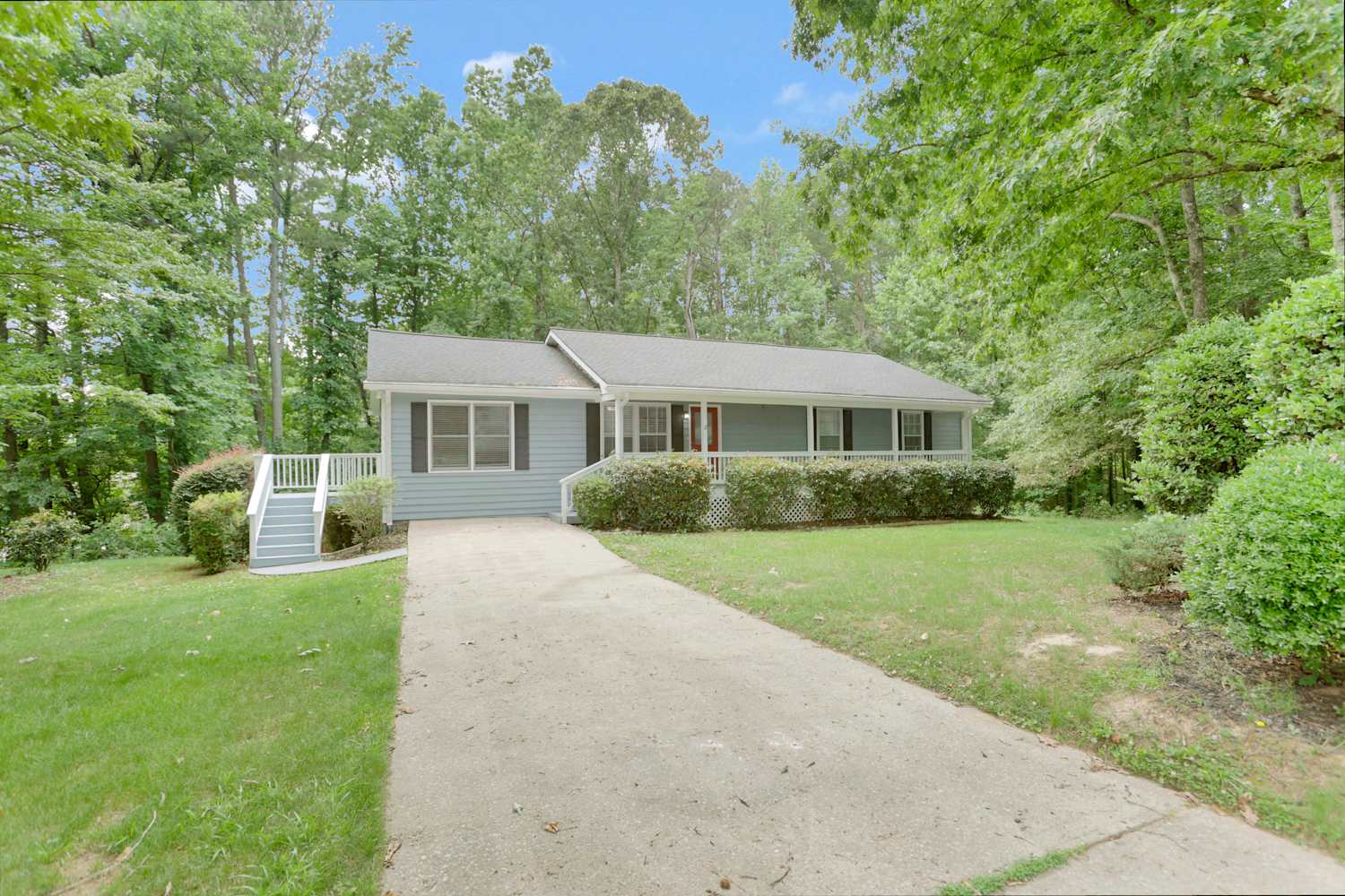 2010 Carriage Way, Lawrenceville photo 1