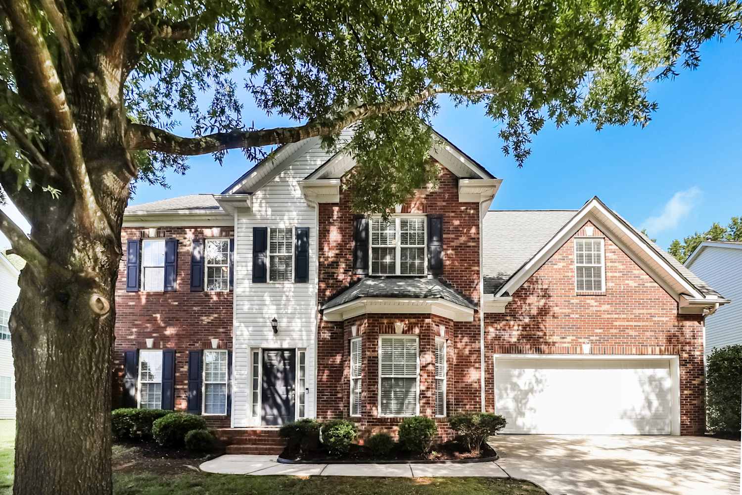2010 Sentinel Dr, Indian Trail photo 1