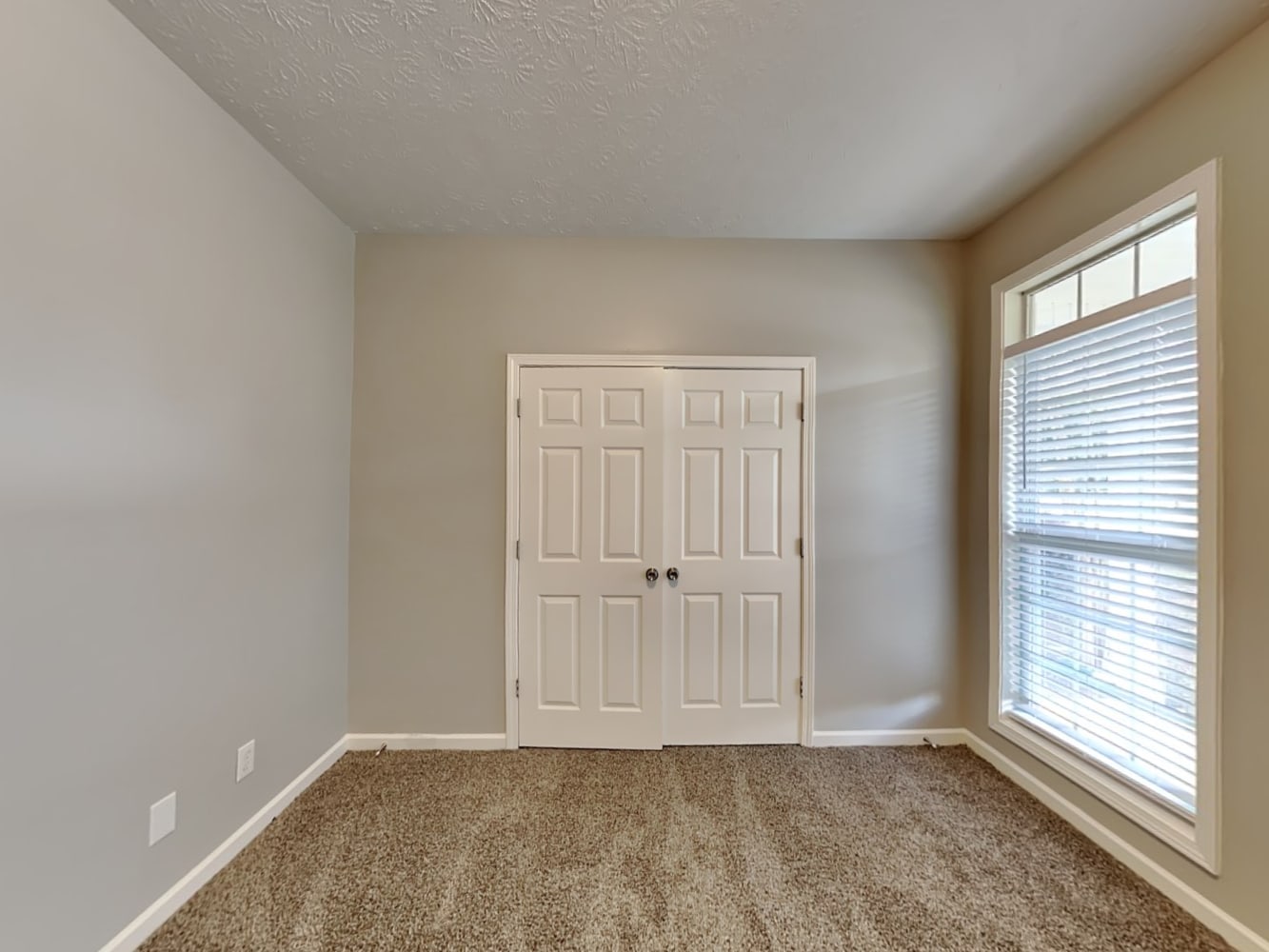 2015 Towne Park Dr, McDonough photo 12