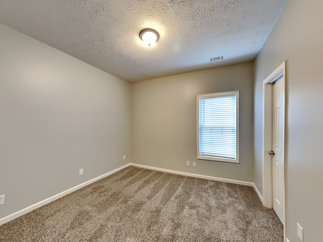 2015 Towne Park Dr, McDonough photo 9
