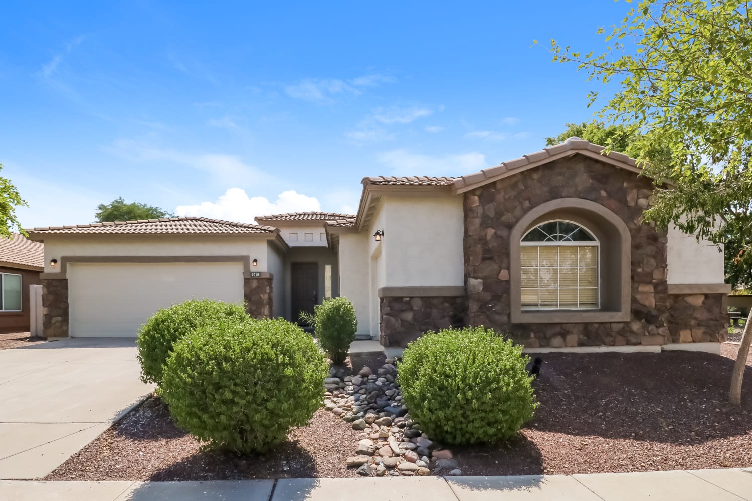 Front of 2015 W Carson Road, Phoenix, AZ
