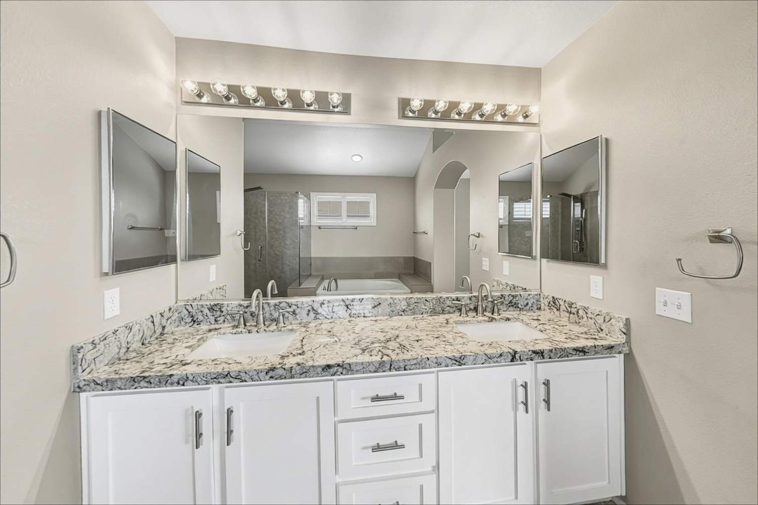 2016 Canyon Breeze Dr, Las Vegas photo 15