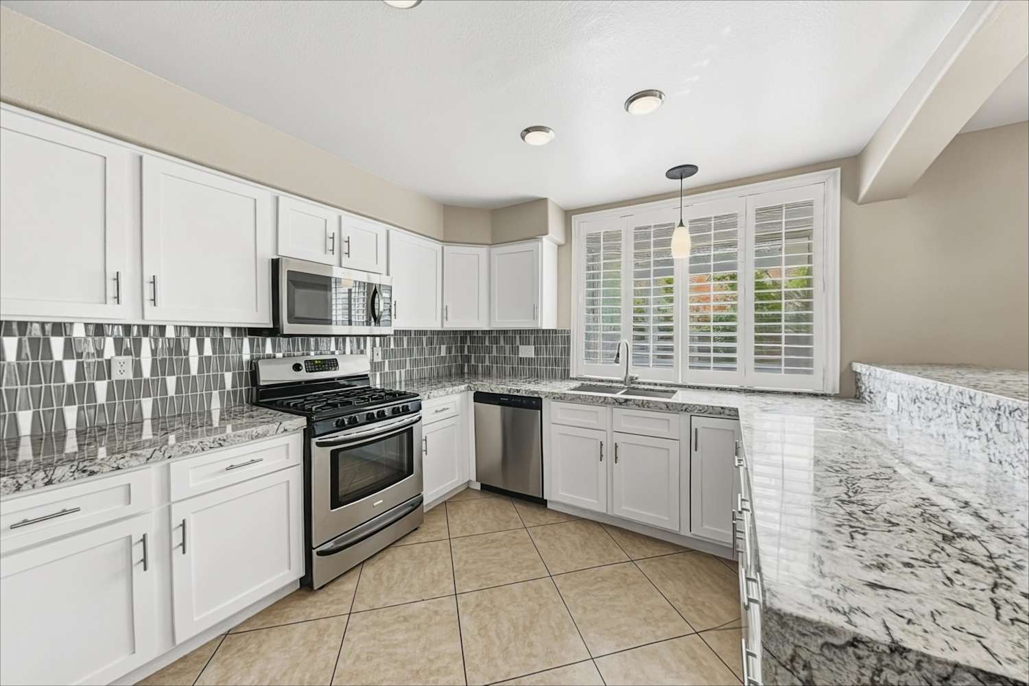 2016 Canyon Breeze Dr, Las Vegas photo 11