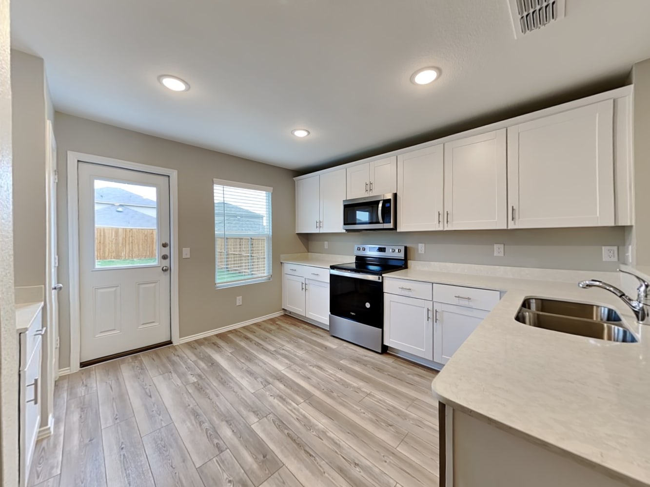 2016 Pleasant Knoll Cir, Forney photo 8