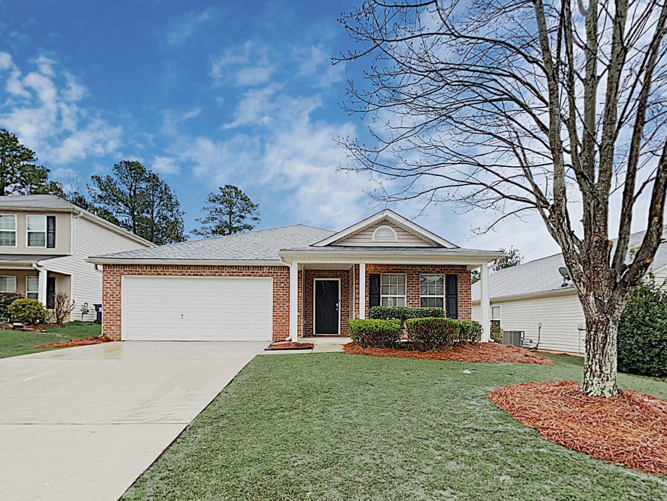 Front of 2016 Sweet Bay Dr, Villa Rica, GA