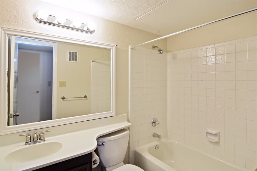 2019 Cologne Dr, Carrollton photo 10