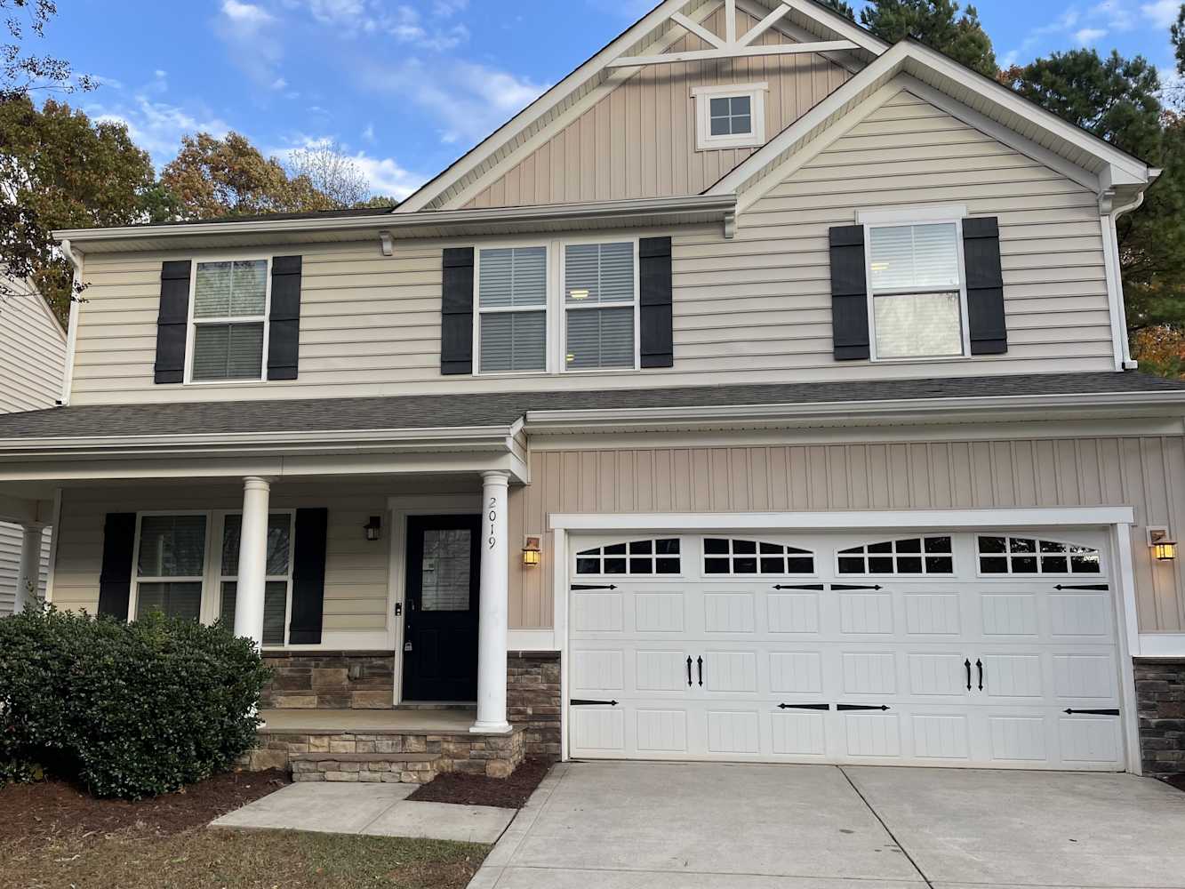 2019 Oakmere Rd, Waxhaw photo 1