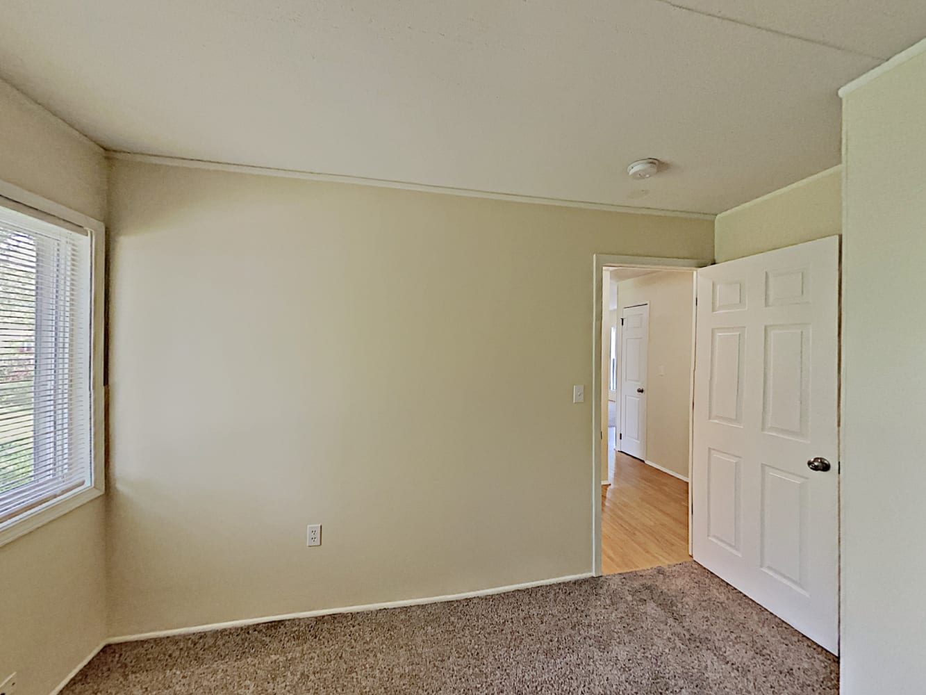 202 Mayfield Dr, Streamwood photo 10