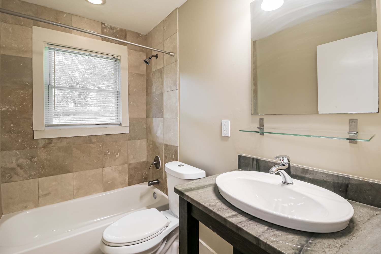2020 Rodeo Ct SE, Atlanta photo 15