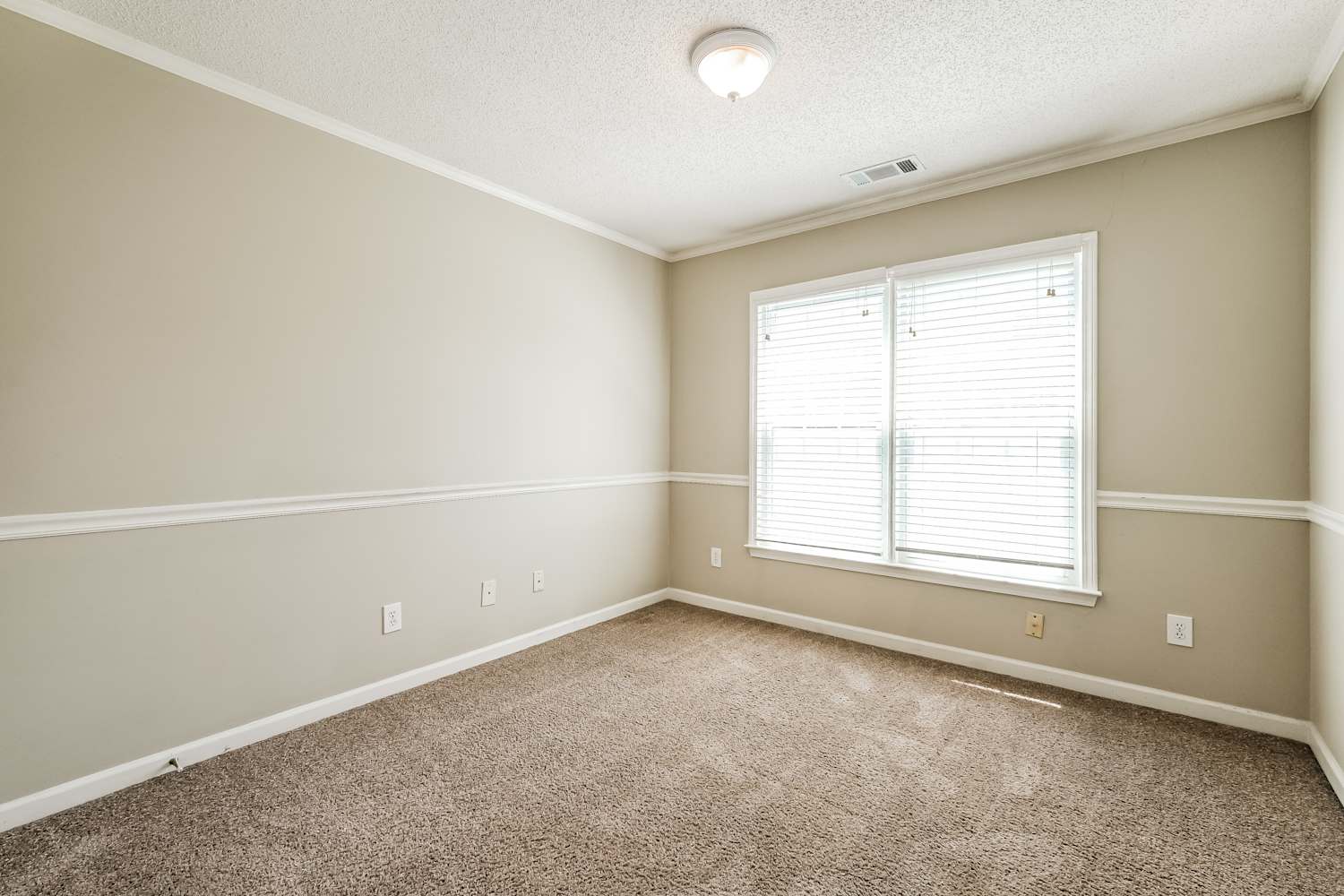 2025 Eagle Nest Blf, Lawrenceville photo 14