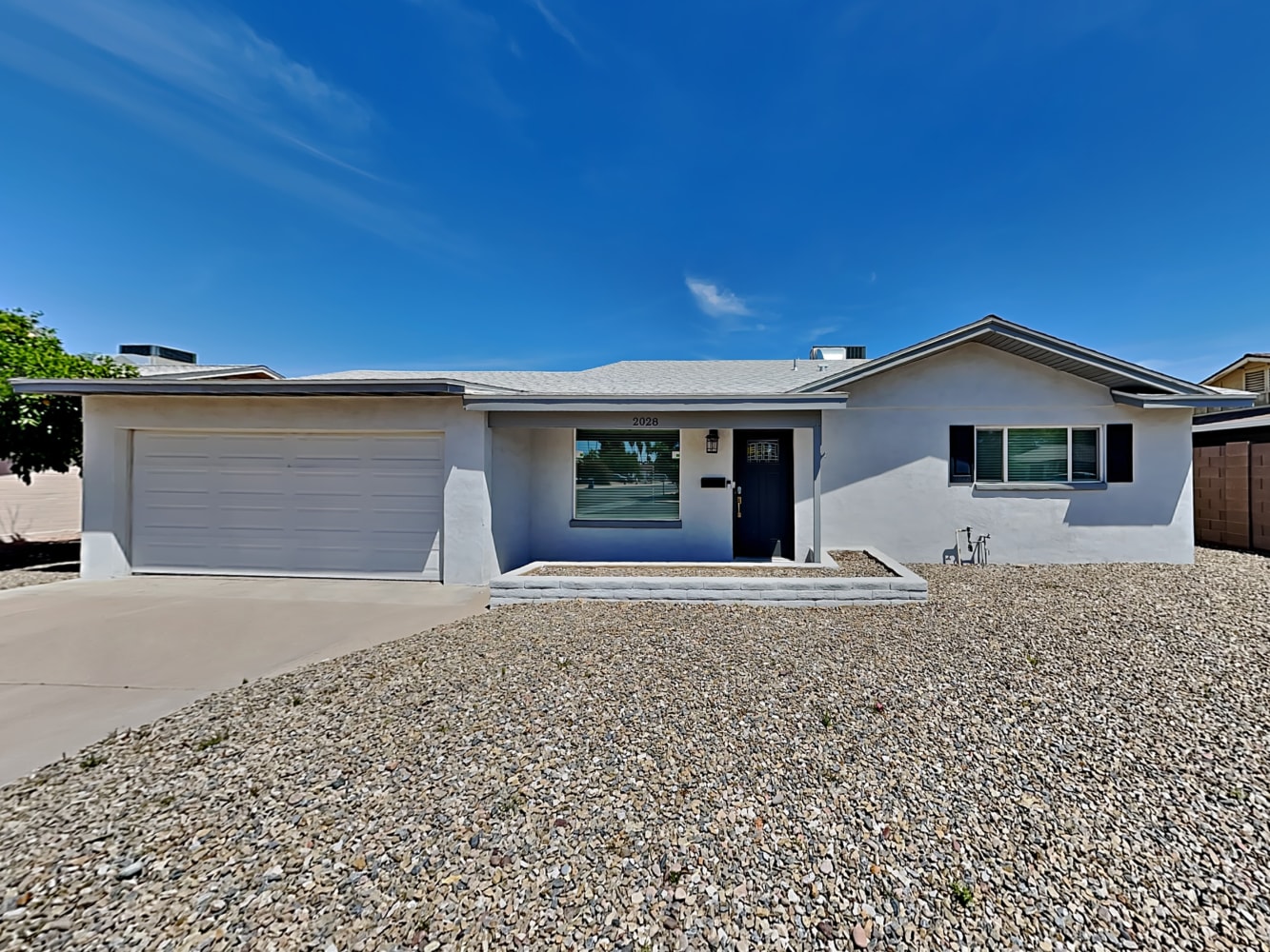 2028 E Minton Dr, Tempe photo 1