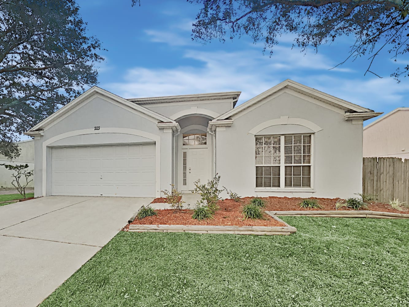 203 Island Water Way, Apollo Beach photo 1