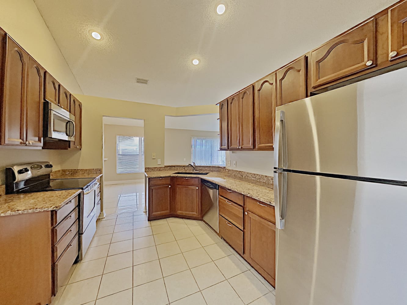 203 Island Water Way, Apollo Beach photo 7