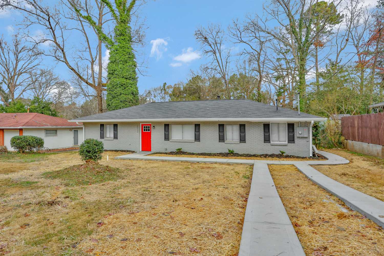 Front of 2037 Woodberry Ave, East Point, GA