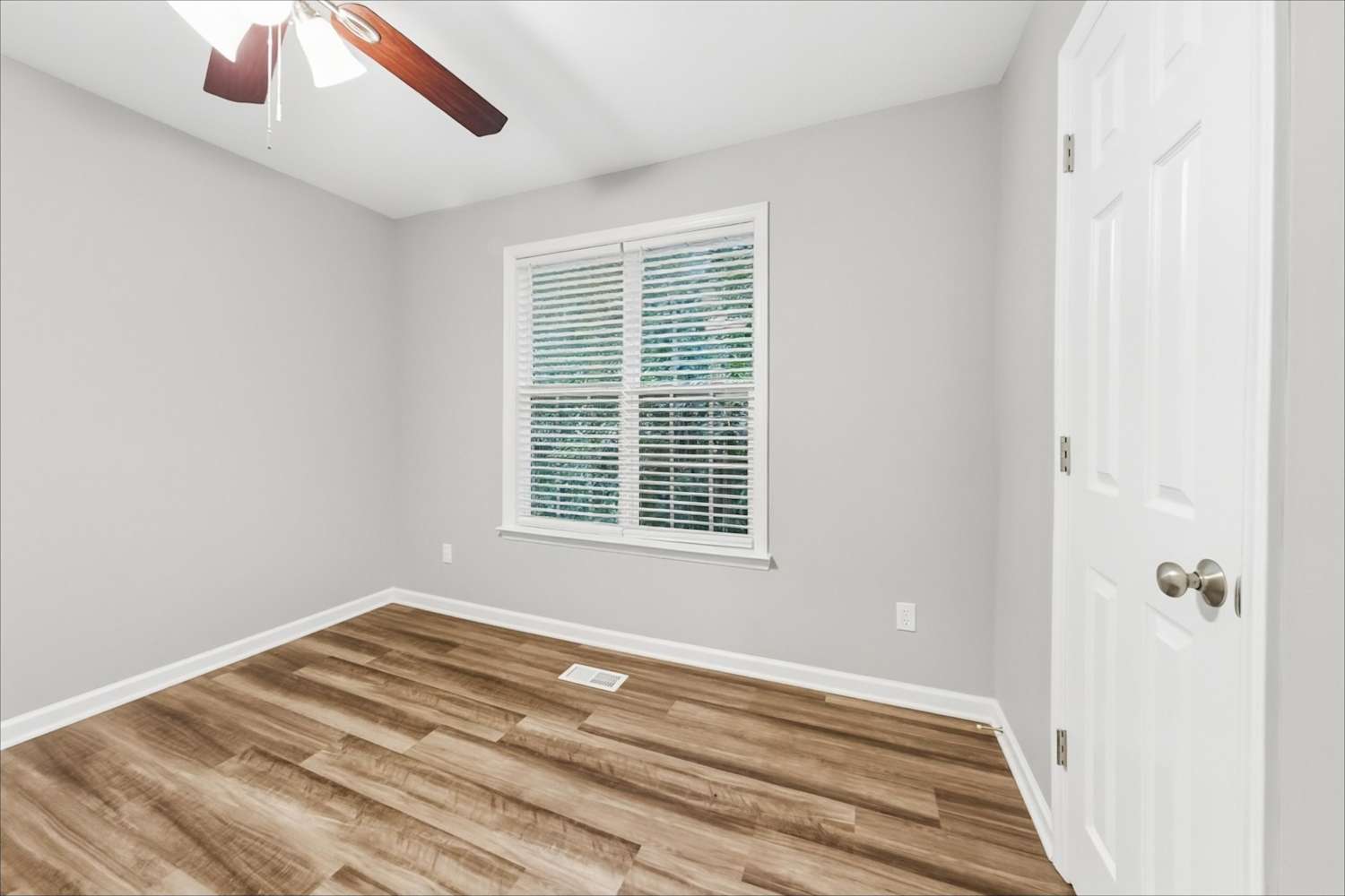 204 Zircon Ln, Knightdale photo 16