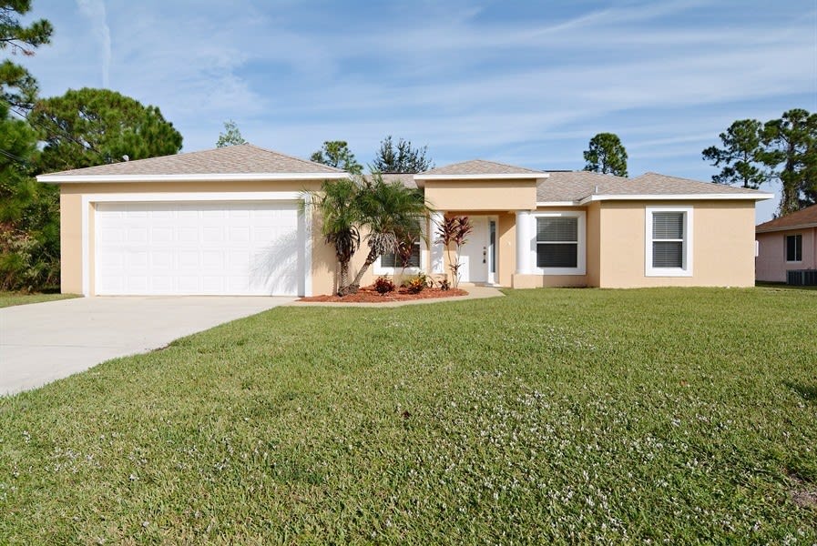 Front of 2041 SW Fears Ave, Port Saint Lucie, FL