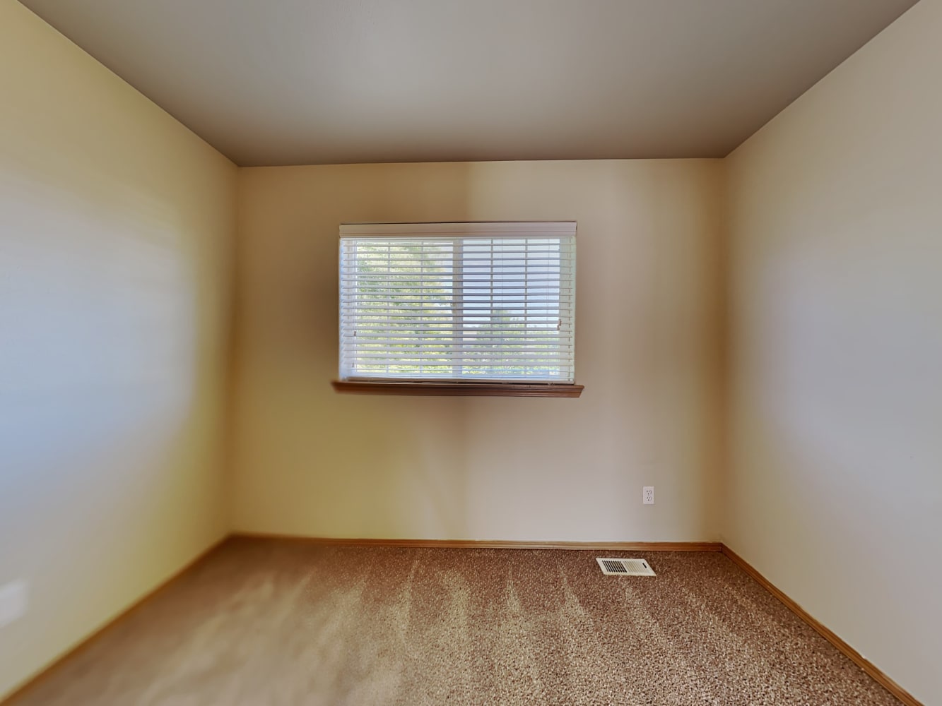 205 Orting Ave NW, Orting photo 13