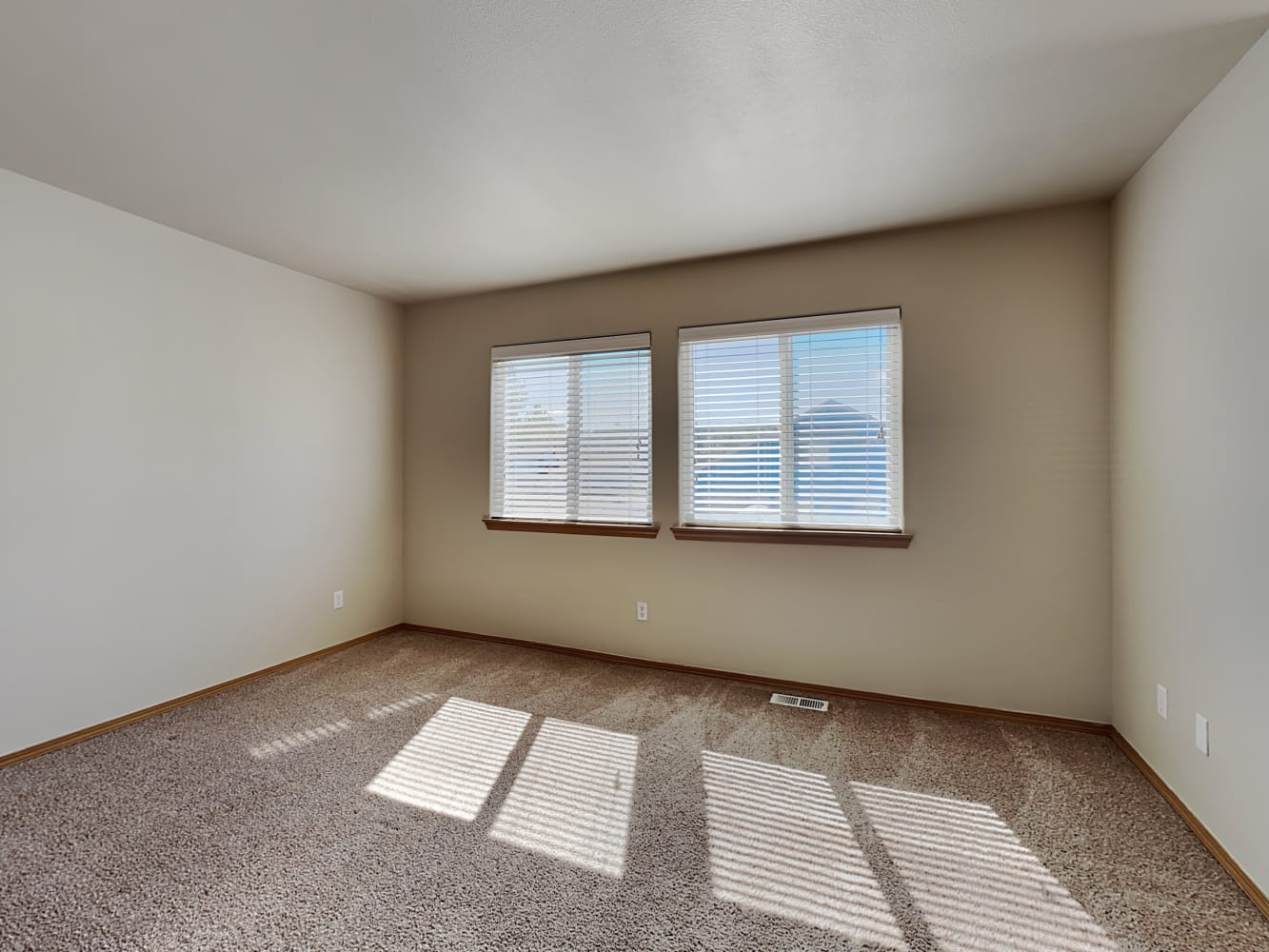 205 Orting Ave NW, Orting photo 11