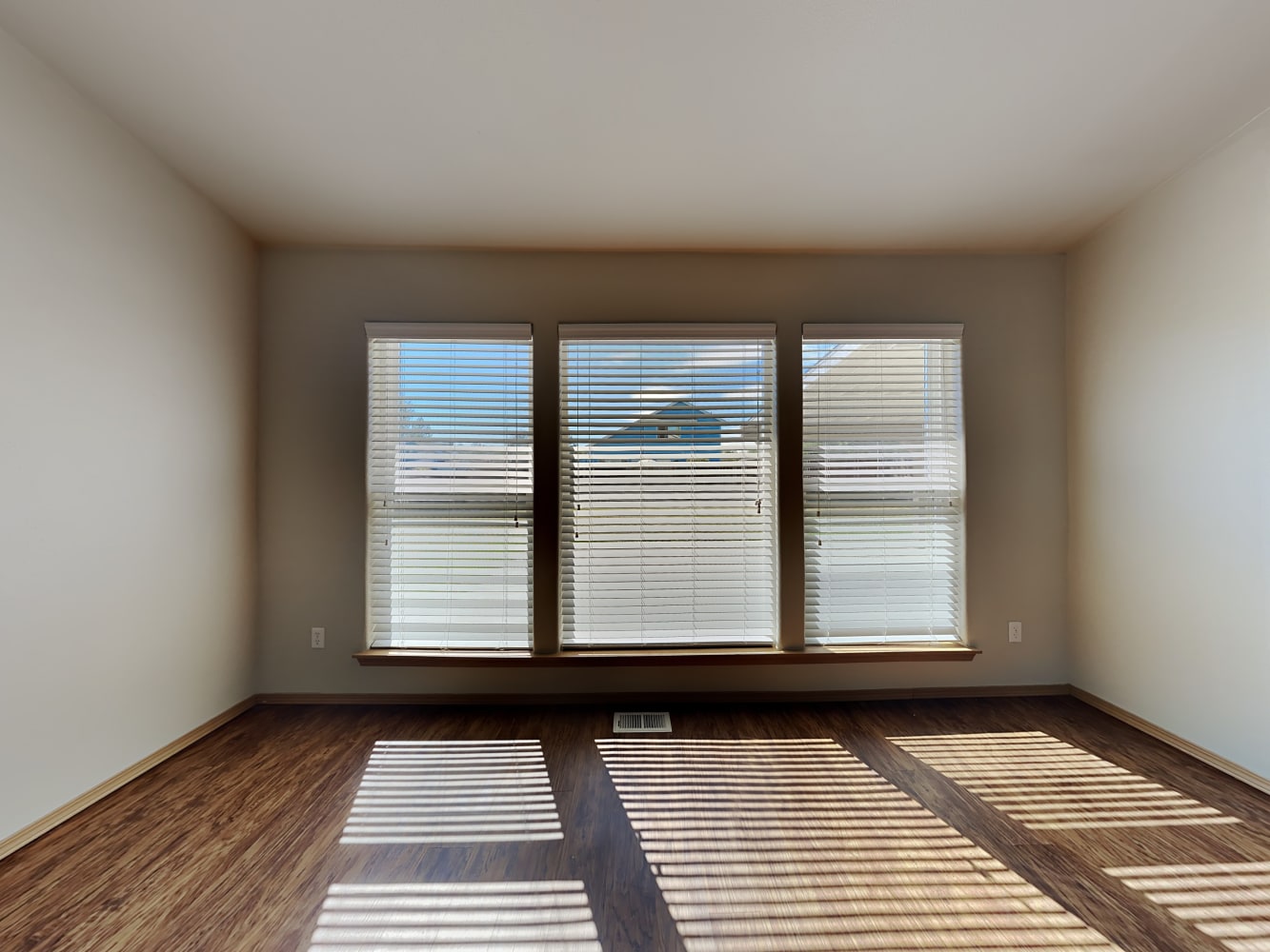 205 Orting Ave NW, Orting photo 7