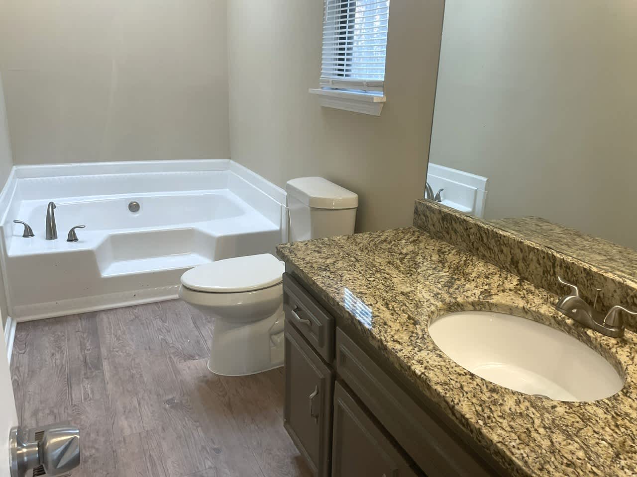 2055 Brookstone Ct, Lithia Springs photo 8