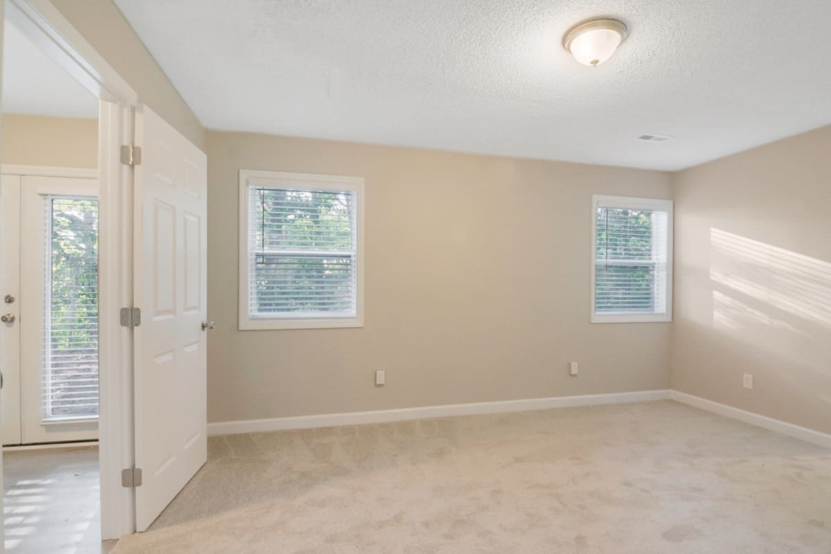 206 Park Ave, Smithfield photo 10