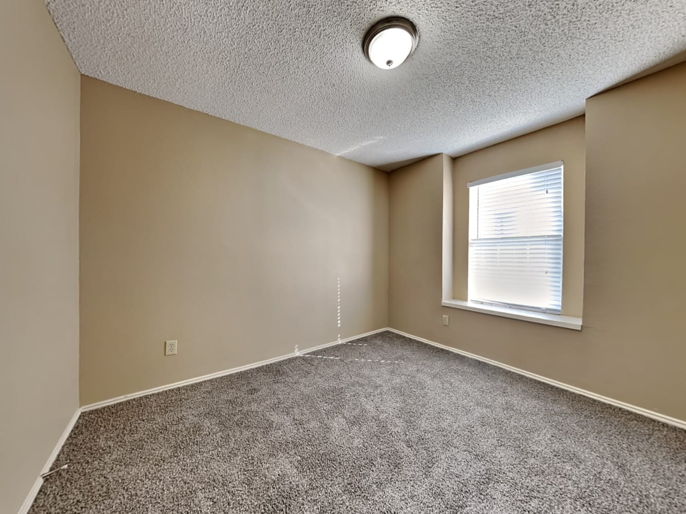 2060 Camelot Dr, Lewisville photo 11