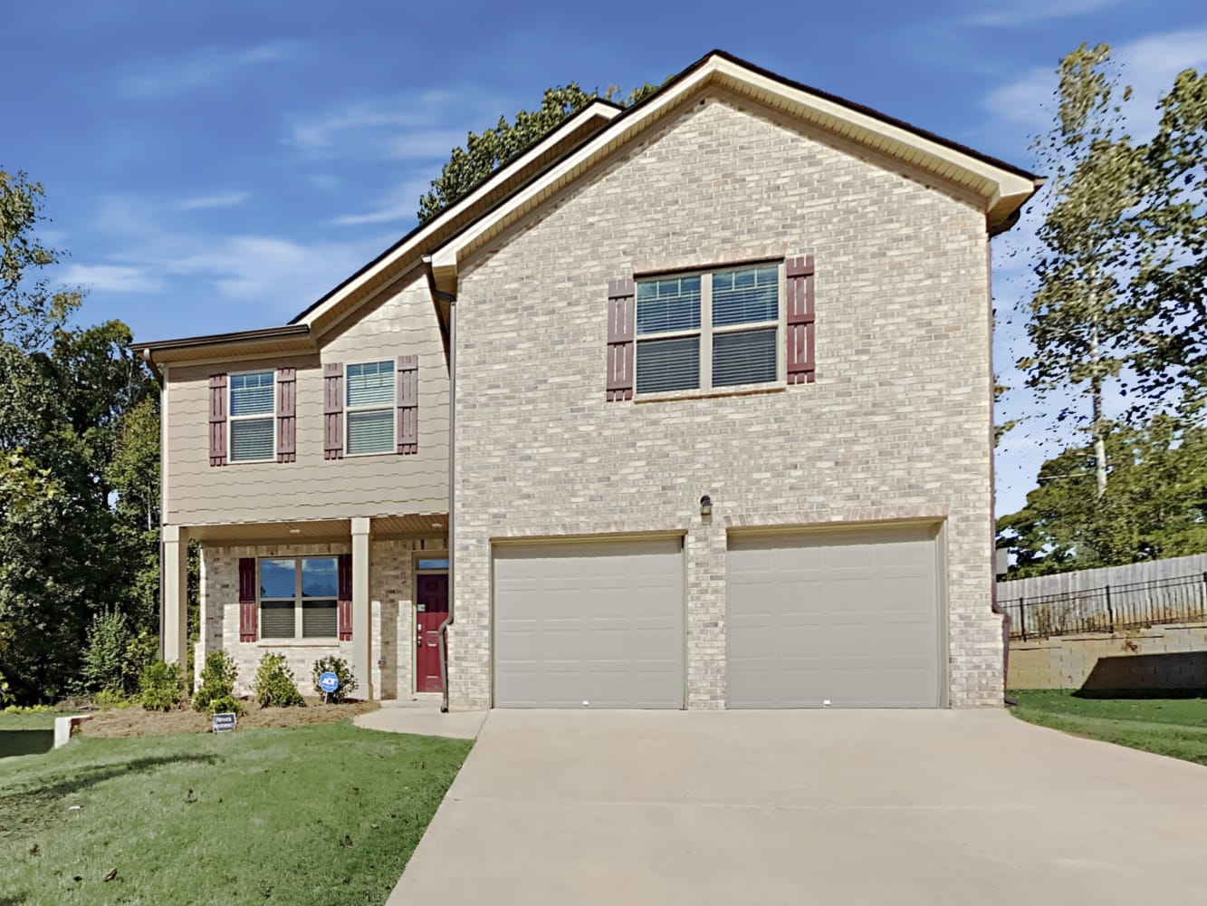 2063 Theberton Trl, Locust Grove photo 1