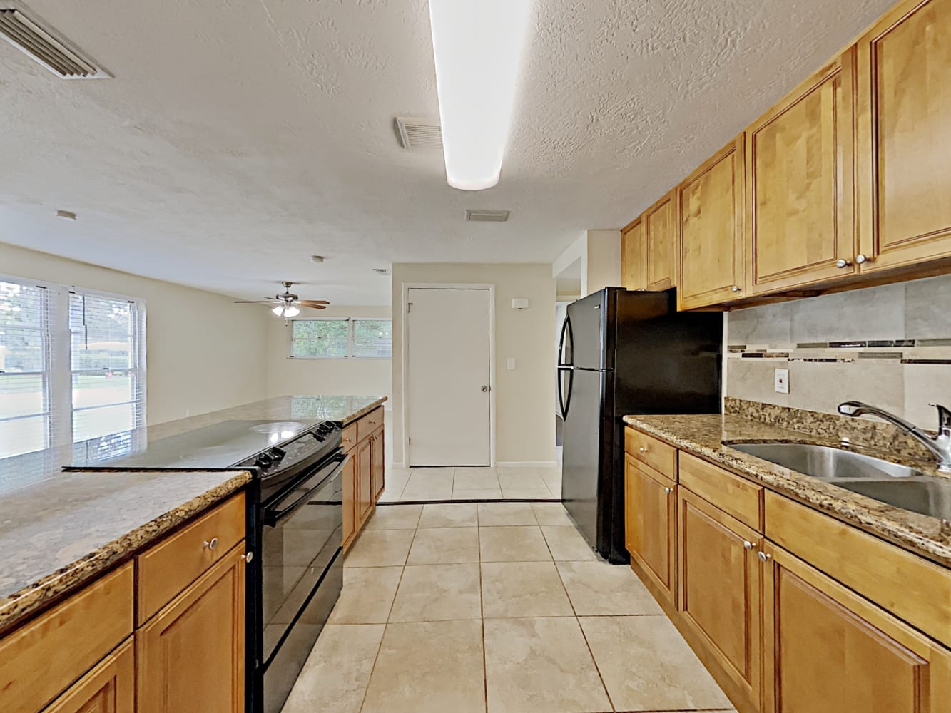 207 Redwood Ave, Temple Terrace photo 9