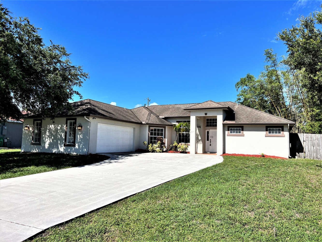 Front of 2074 SW Hampshire Ln, Port Saint Lucie, FL