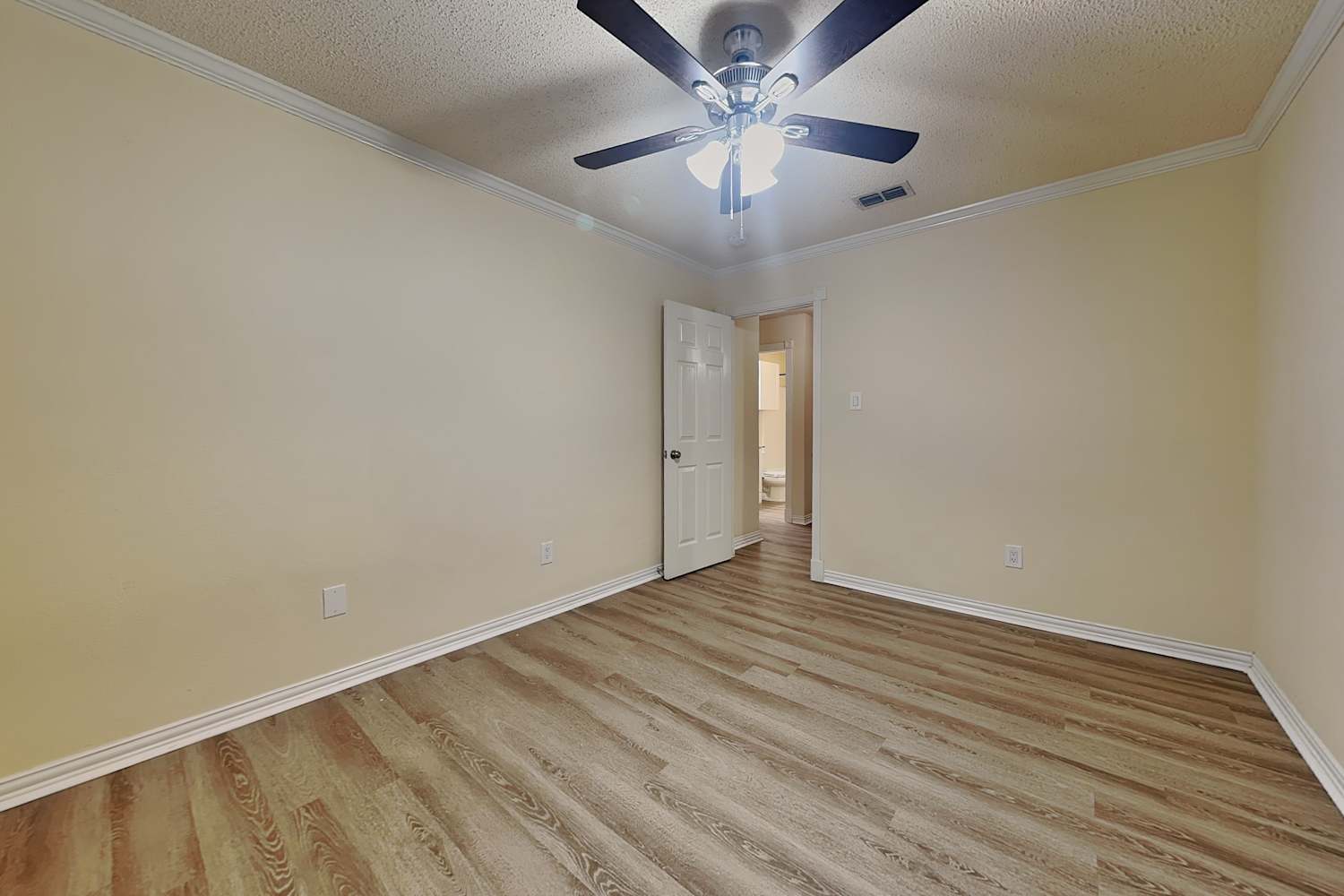 2075 Paint Pony Ln, Keller photo 10