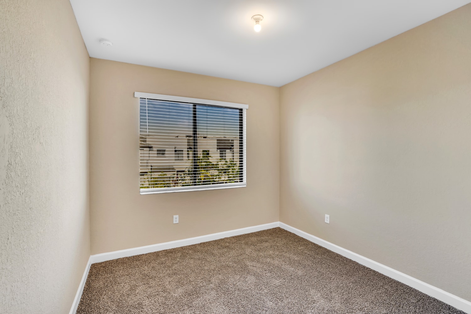 20772 Ne 2 Ct, Miami photo 20