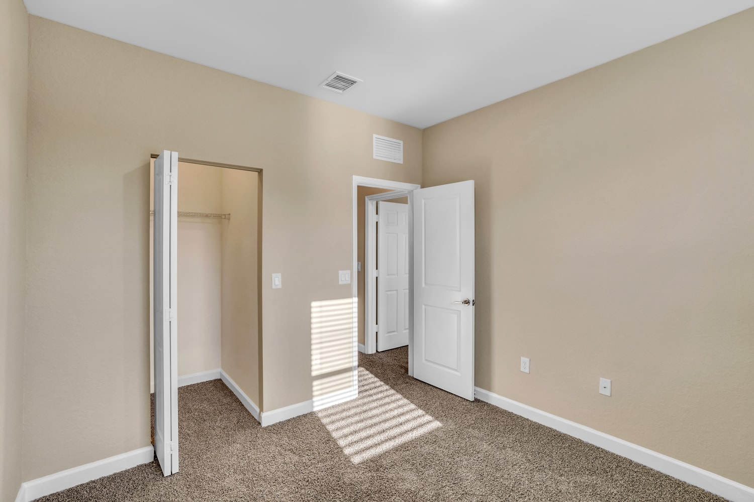 20772 Ne 2 Ct, Miami photo 17