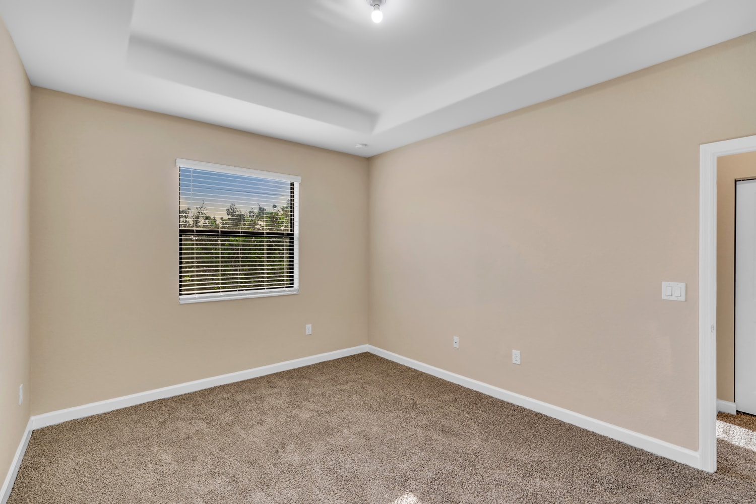 20772 Ne 2 Ct, Miami photo 14