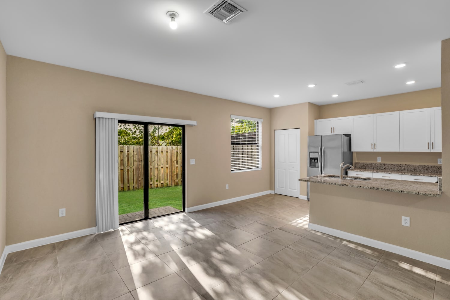 20772 Ne 2 Ct, Miami photo 12