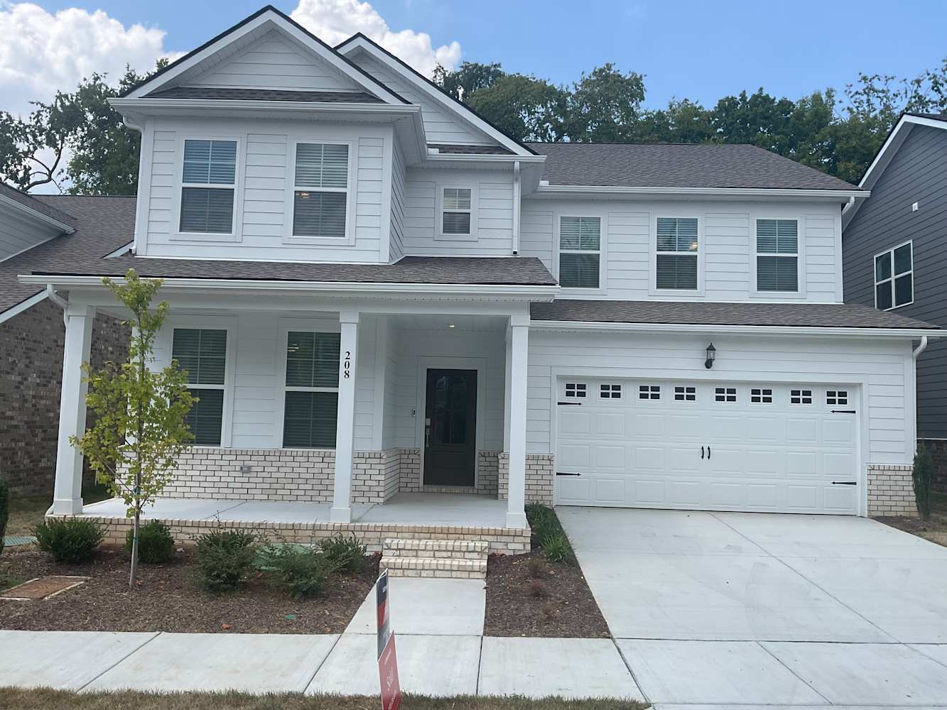 Front of 208 Crown Gardens CT, Hermitage, TN