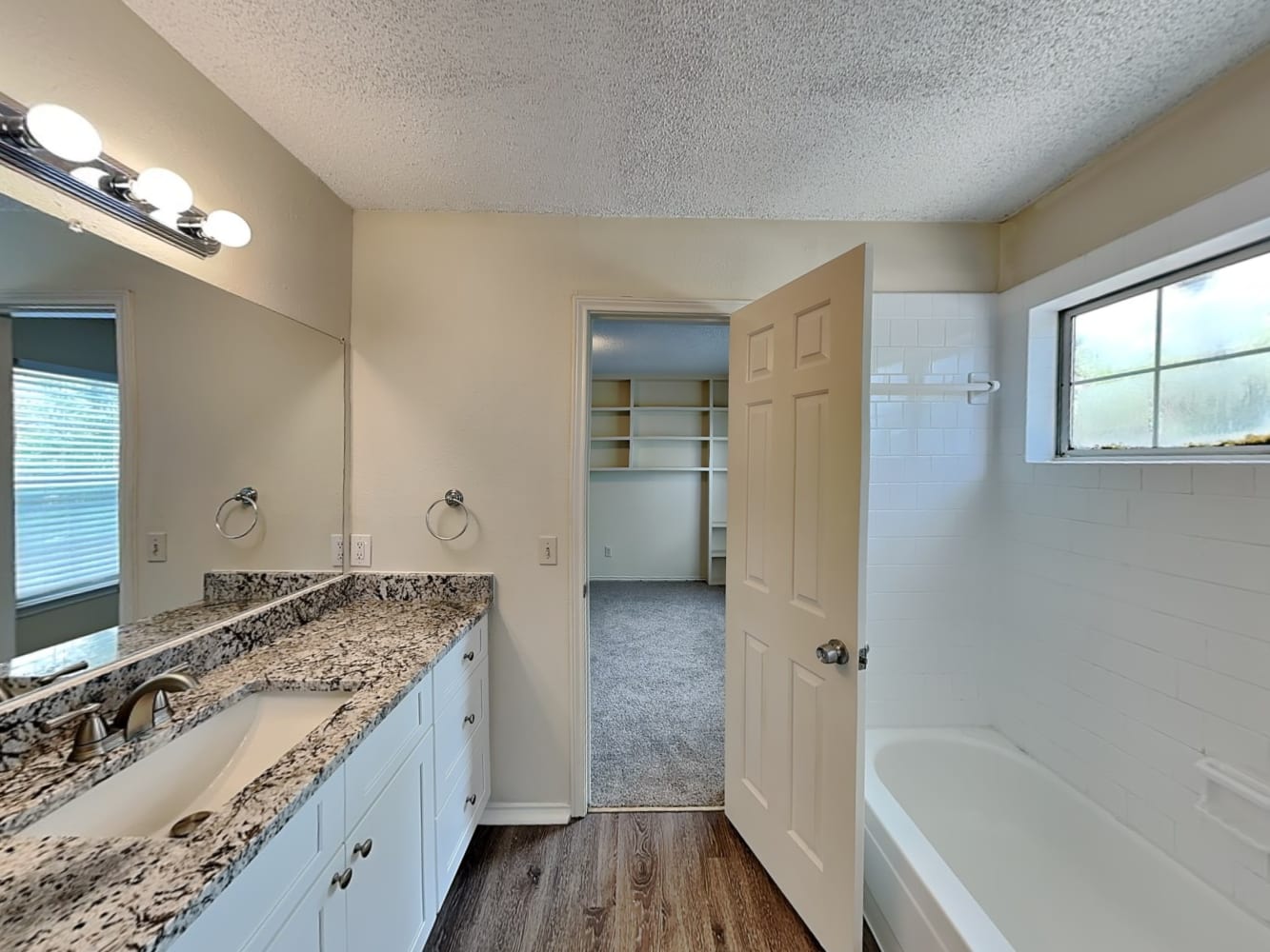 2107 Stonegate Dr, Carrollton photo 15