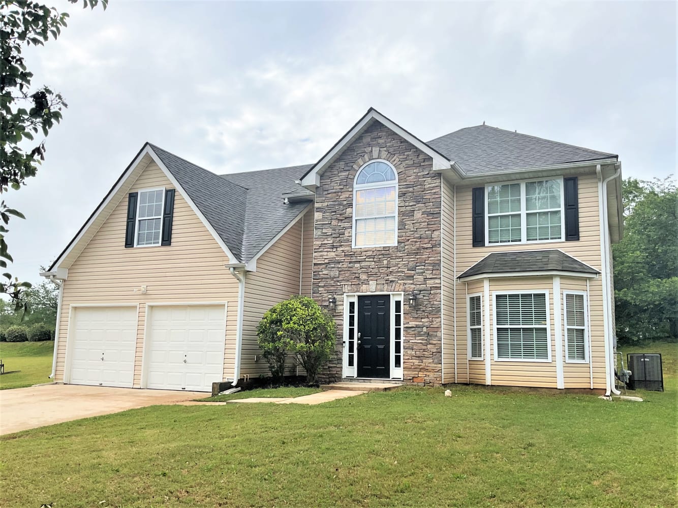 Front of 211 Nadia Ct, Locust Grove, GA