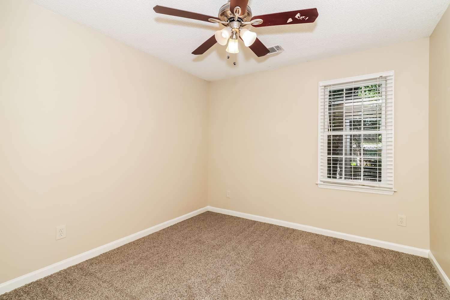 211 Whisperwood Ln NW, Marietta photo 15
