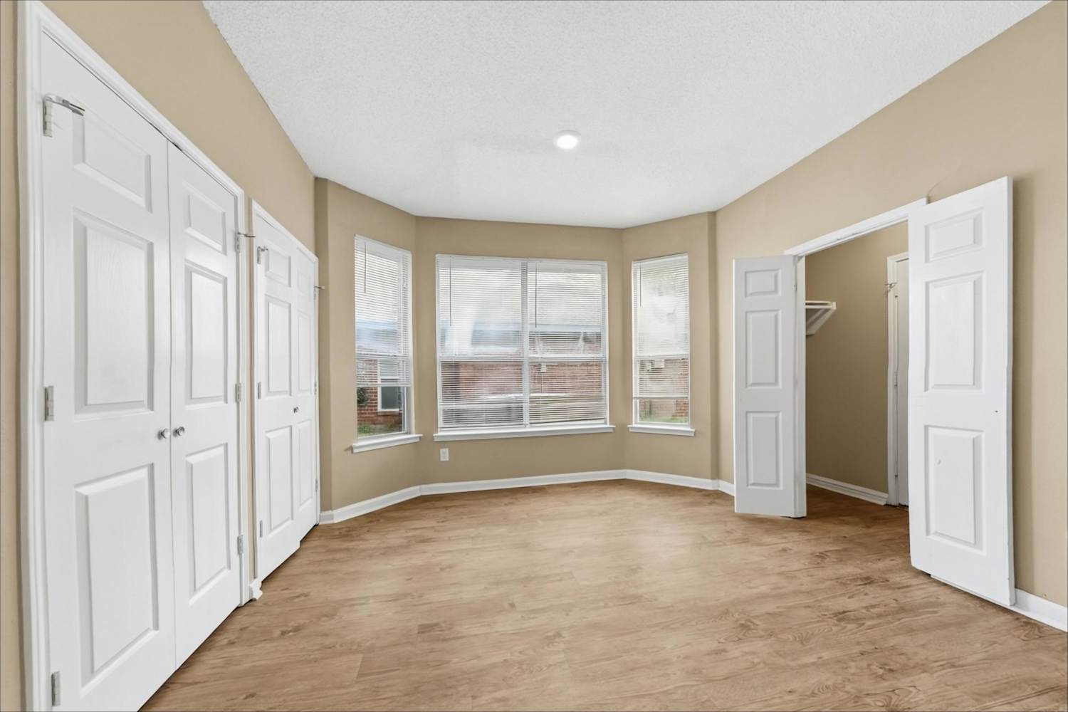 2110 Loretta Ln, Rowlett photo 8