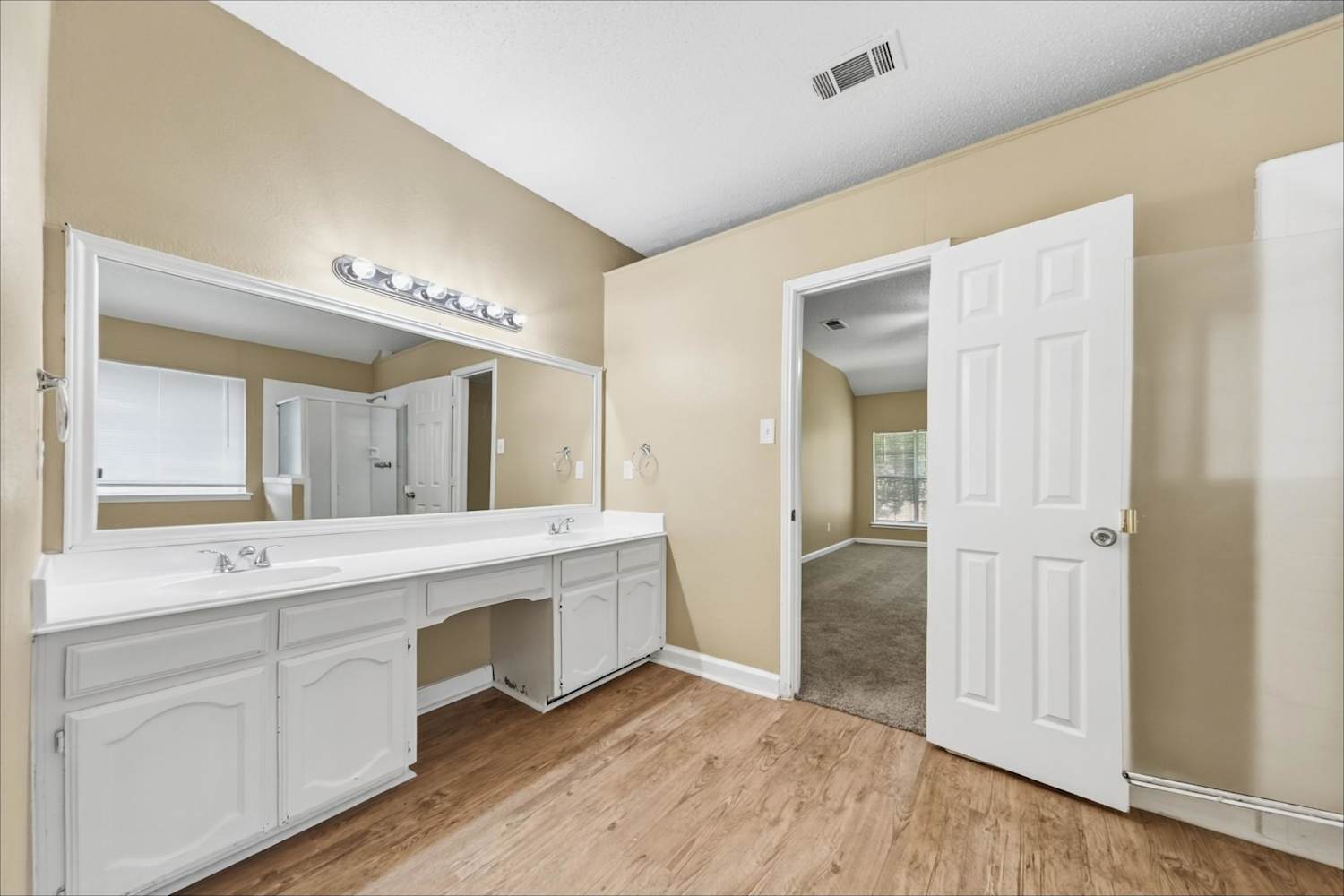 2110 Loretta Ln, Rowlett photo 11