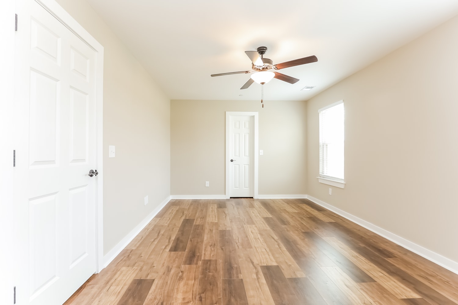 212 Emmett Dr, White House photo 8