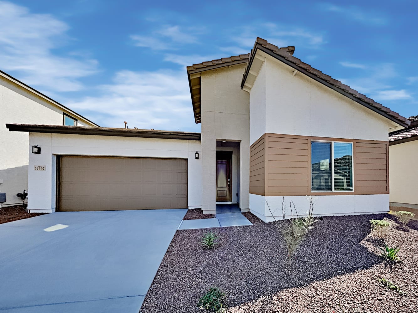 Front of 21207 W Alvarado Rd, Buckeye, AZ
