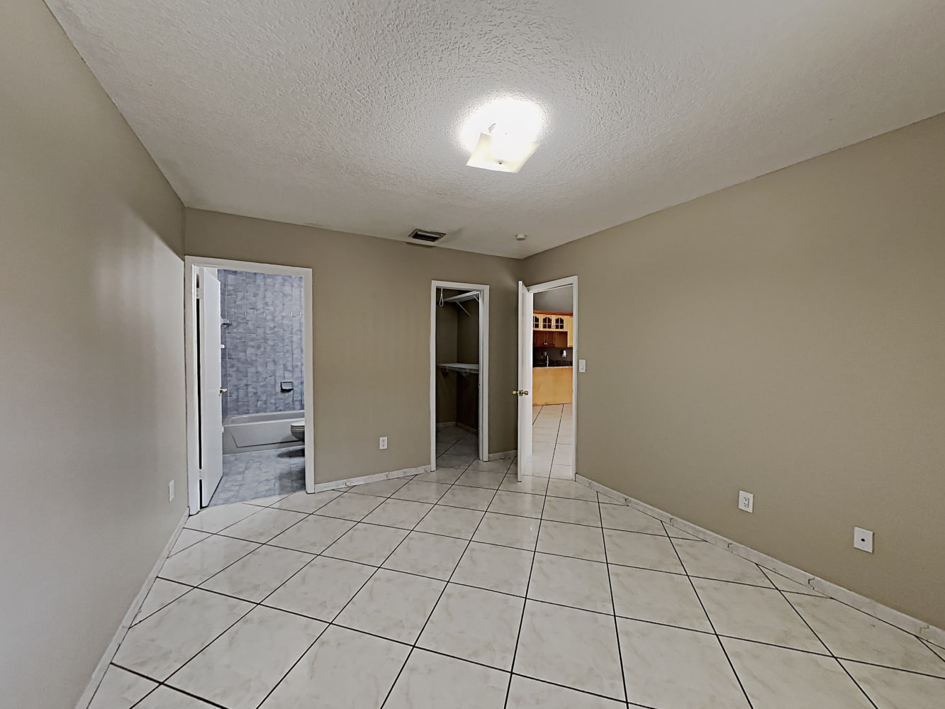 2124 W 54th St, Hialeah photo 15