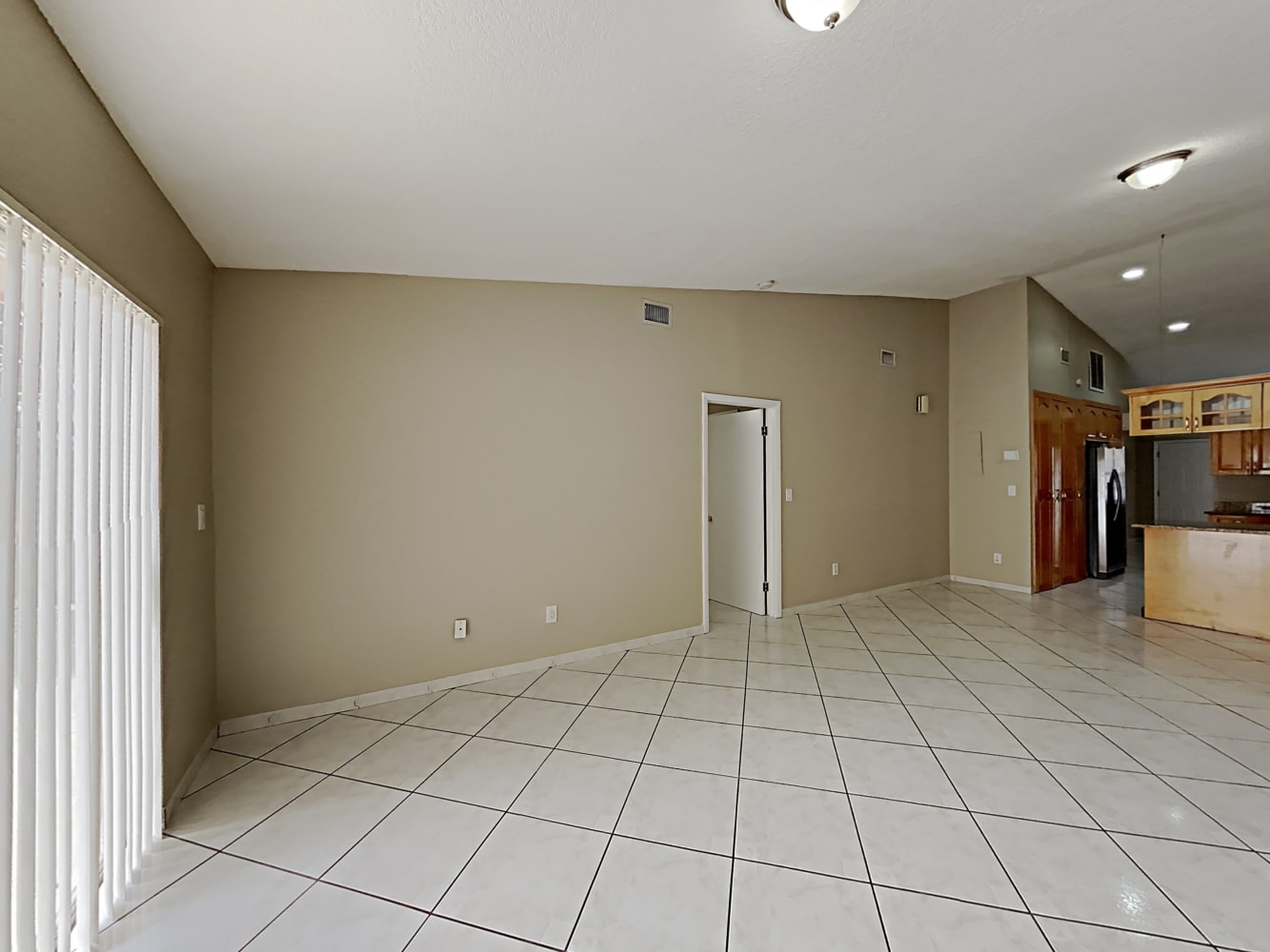 2124 W 54th St, Hialeah photo 6