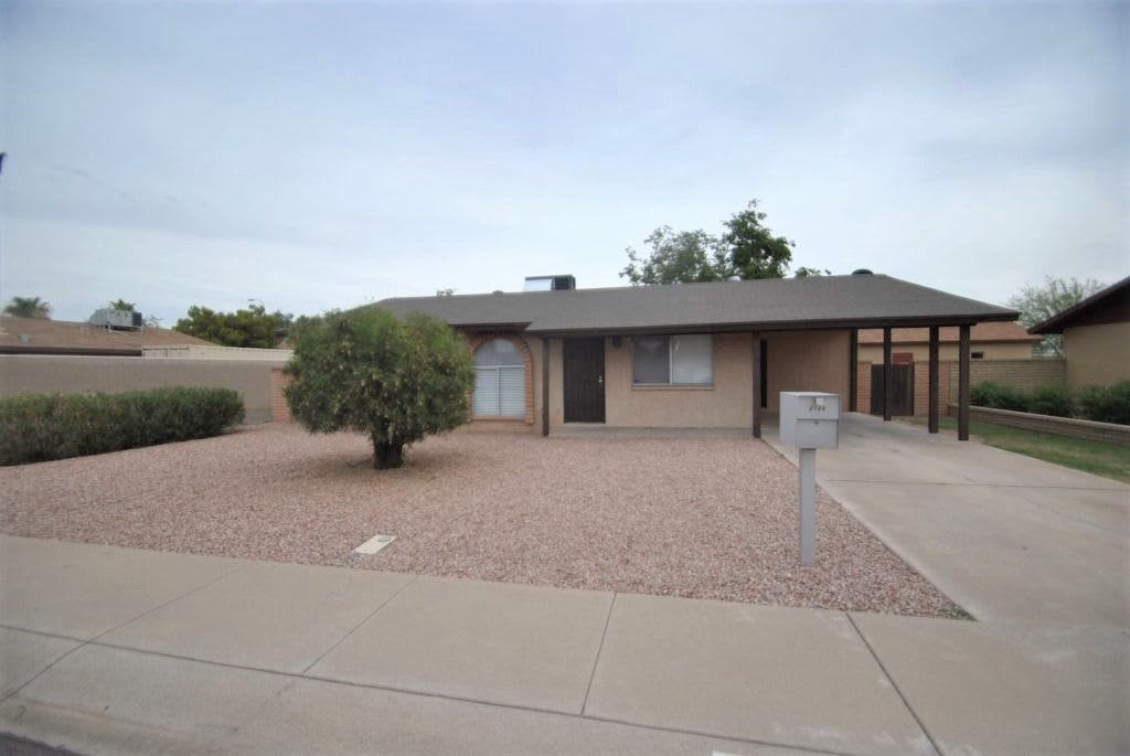Front of 2125 W Chicago St, Chandler, AZ